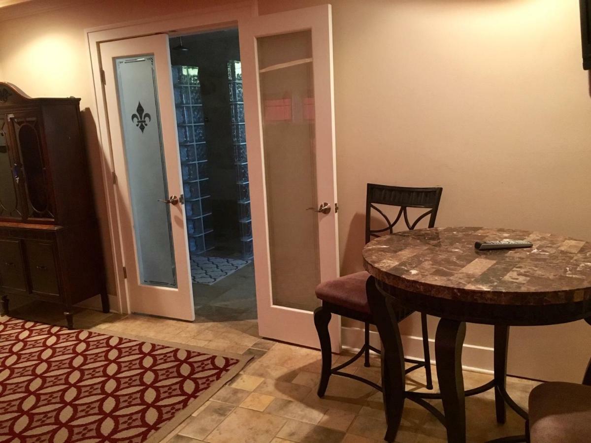 The Villa Bed & Breakfast (Adults Only) Такома Стая снимка
