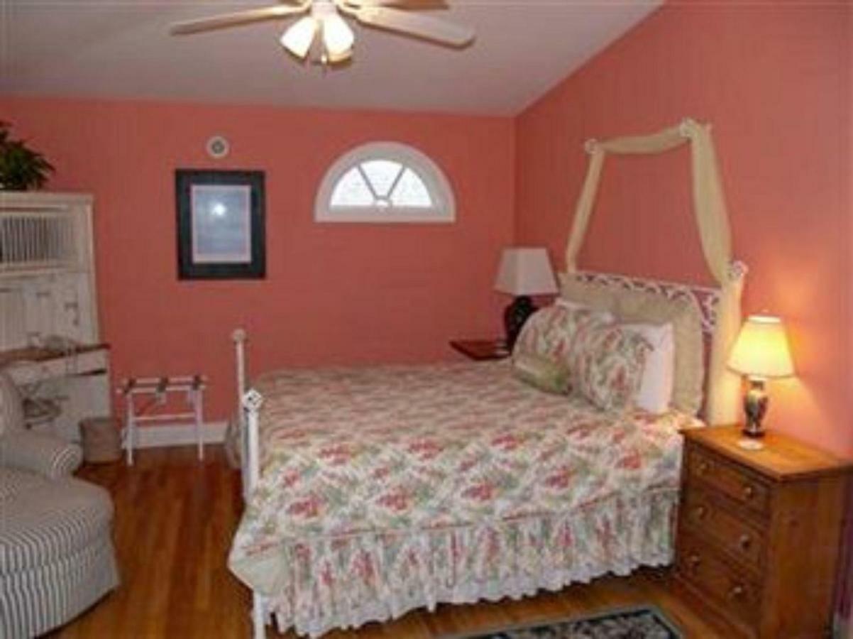 The Villa Bed & Breakfast (Adults Only) Такома Стая снимка
