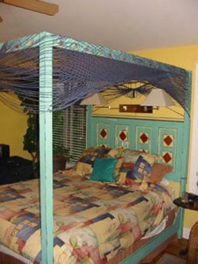The Villa Bed & Breakfast (Adults Only) Такома Екстериор снимка