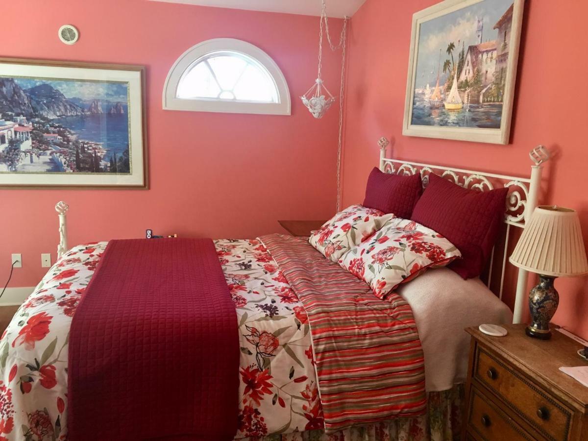 The Villa Bed & Breakfast (Adults Only) Такома Стая снимка