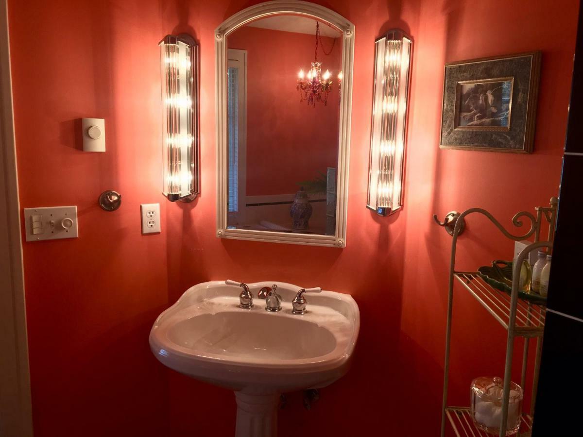 The Villa Bed & Breakfast (Adults Only) Такома Стая снимка